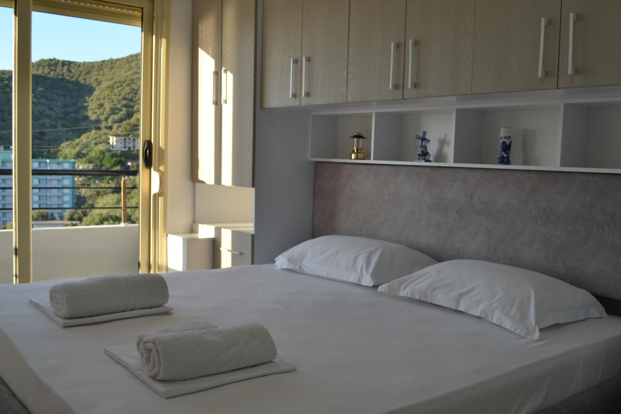Seaview Penthouse Terrace & Private Garage Vlorë Exterior foto