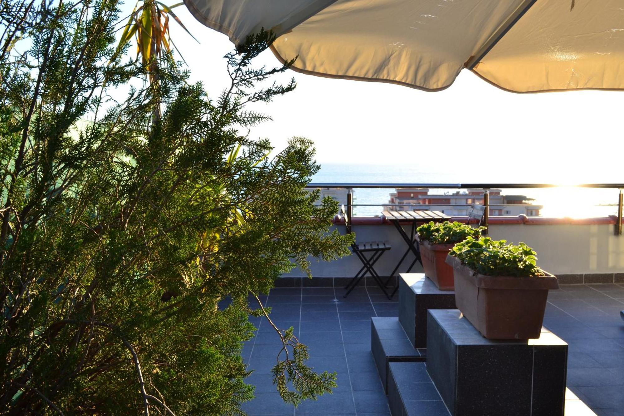 Ferienwohnung Seaview Penthouse Terrace & Garage Vlorë Exterior foto
